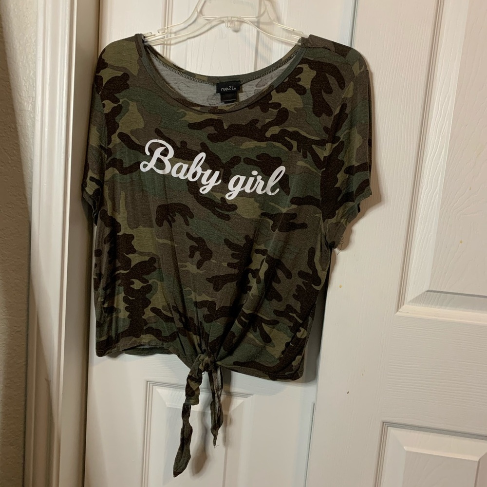Babygirl print camo t shirt